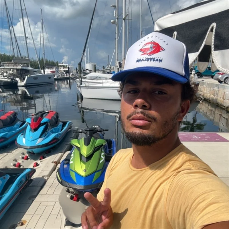 Guide Manny — Six Fins Key West