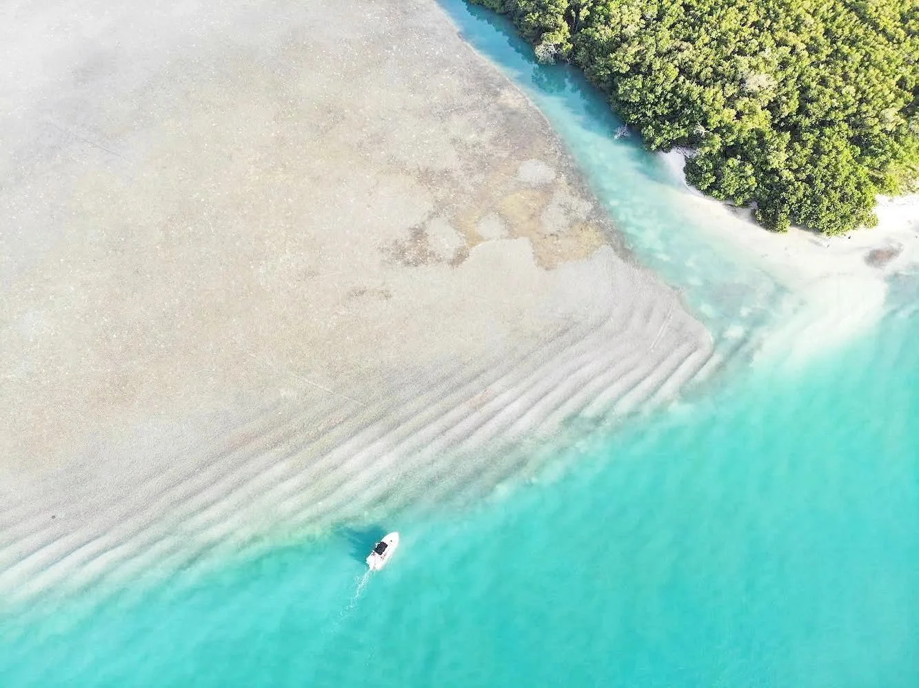 Aerial view of Boca Grande Island and Sandbar — Key West National Wildlife Refuge